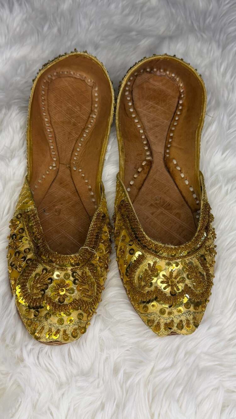 Handmade Pakistani Khussa Jutti Size 6 Gold Beaded Sequin Flat Shoes